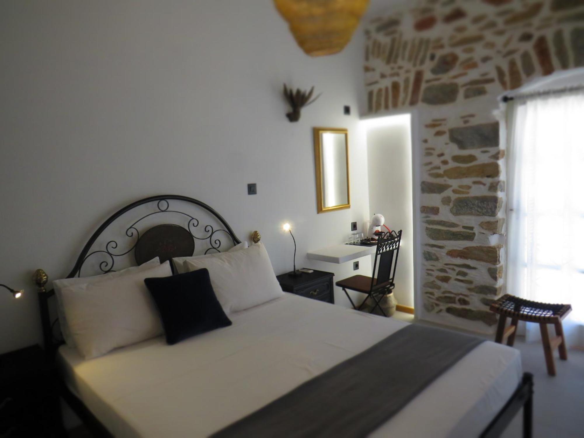 Axilleion Boutique Hotel Ermoupoli Bagian luar foto
