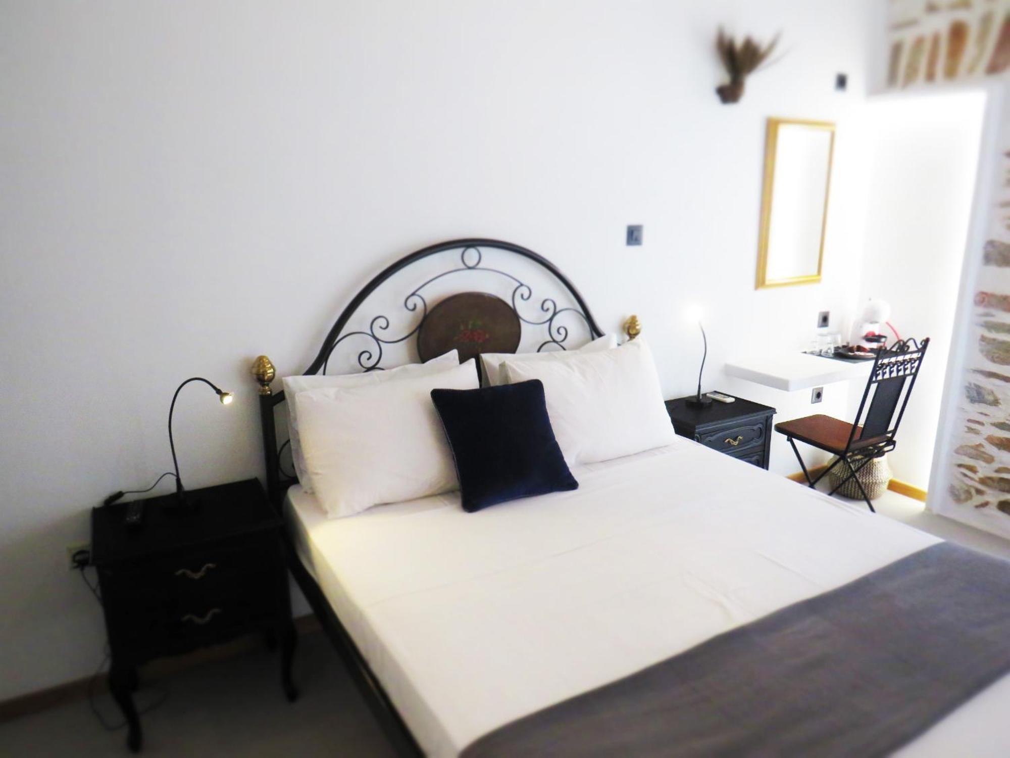 Axilleion Boutique Hotel Ermoupoli Bagian luar foto