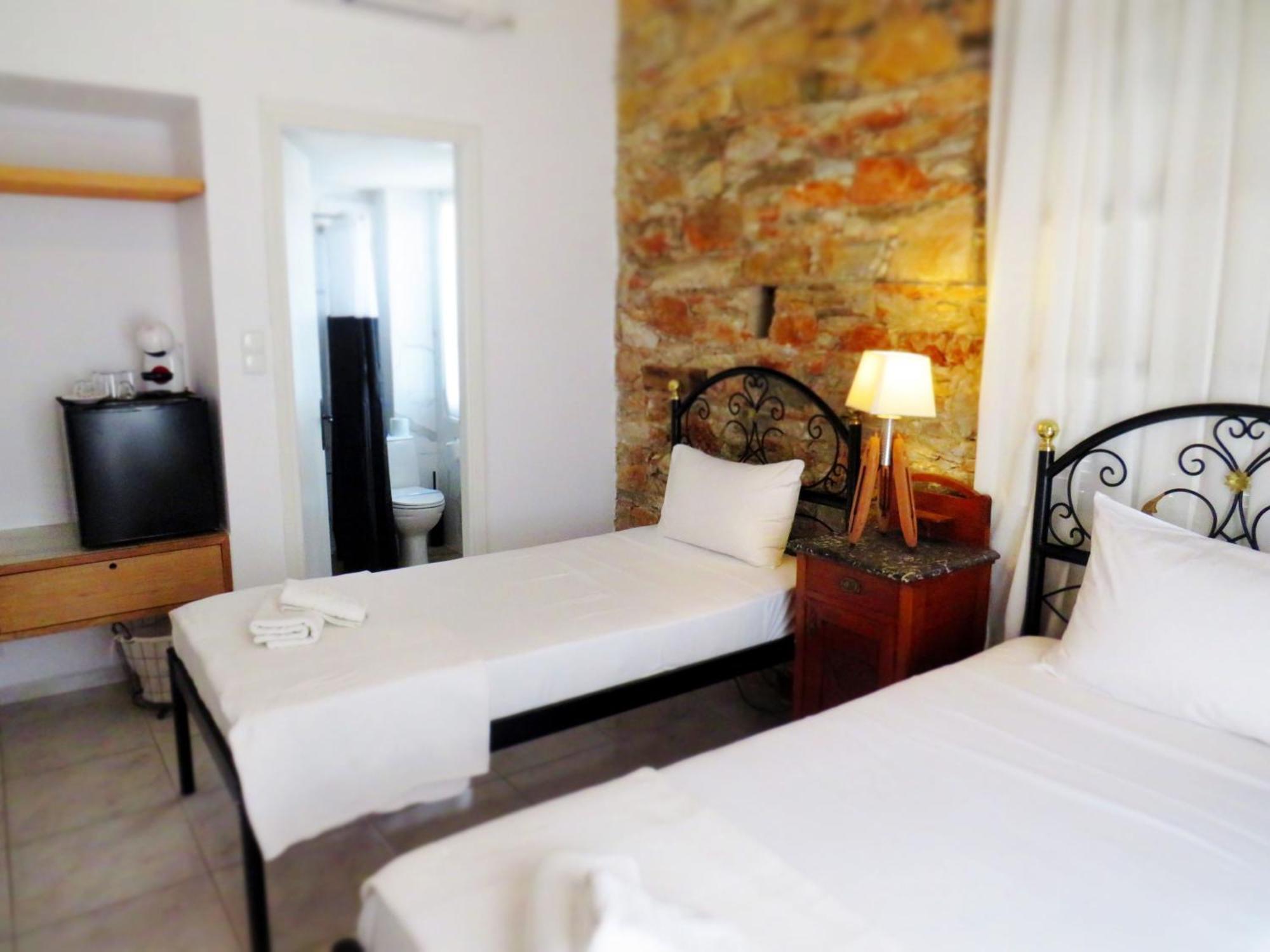 Axilleion Boutique Hotel Ermoupoli Bagian luar foto